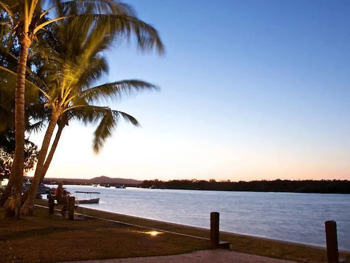 Pelican Beach Resort Noosa Noosaville 3*,